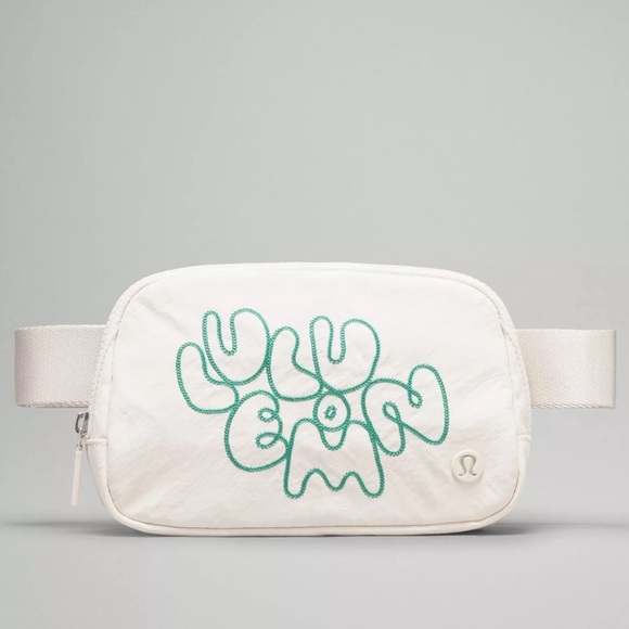lululemon athletica Handbags - lululemon everywhere belt bag 🤍